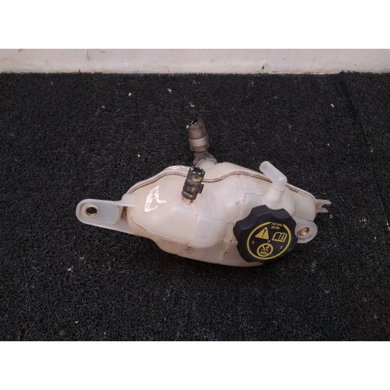 Recambio de deposito expansion para opel corsa e selective referencia OEM IAM 13436102 460029937 