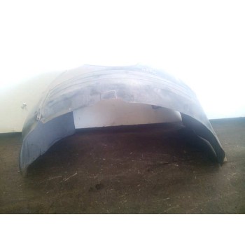 PASO RUEDA PLASTICO DELANTERO IZQUIERDO 