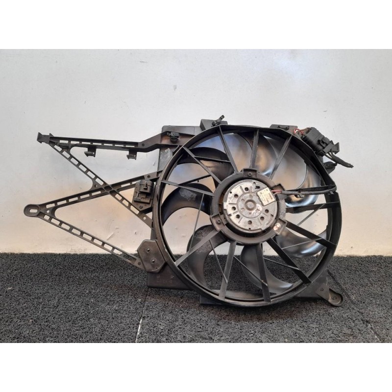 Recambio de electroventilador para opel astra g berlina 2.0 dti referencia OEM IAM 0130303246  BOSCH - Verde 2