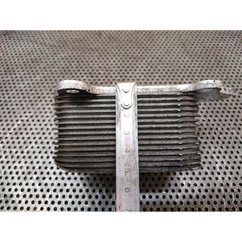 Recambio de enfriador aceite motor para ford focus lim. (cb4) titanium referencia OEM IAM 6A2201101 - Blanco 3