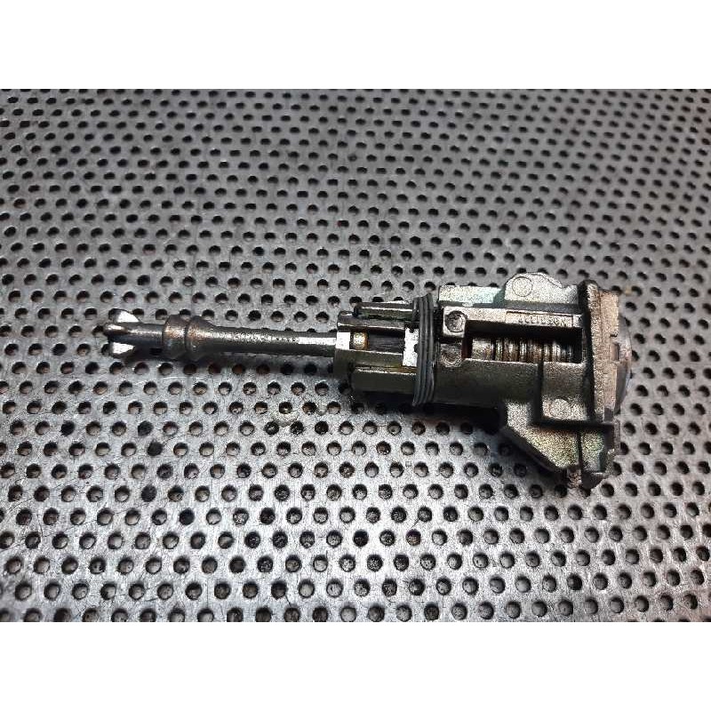 Recambio de bombin puerta delantera izquierda para toyota avensis wagon (t25) 2.0 d-4d executive referencia OEM IAM   