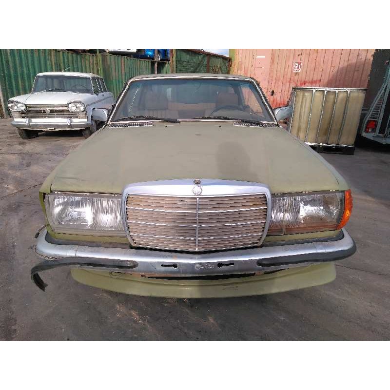 mercedes-benz clase e (w123) berlina+coupe del año 1988