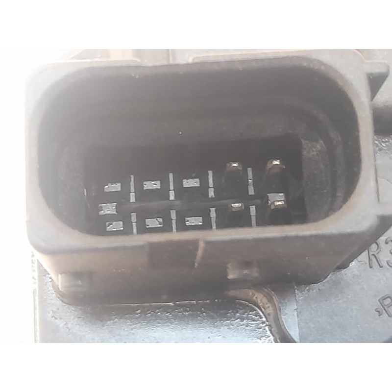 Recambio de cerradura puerta trasera derecha para opel zafira b enjoy referencia OEM IAM 13210739 2