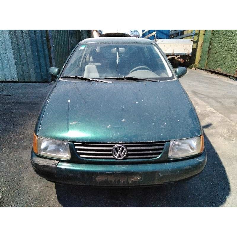 volkswagen polo berlina (6n1) del año 1998