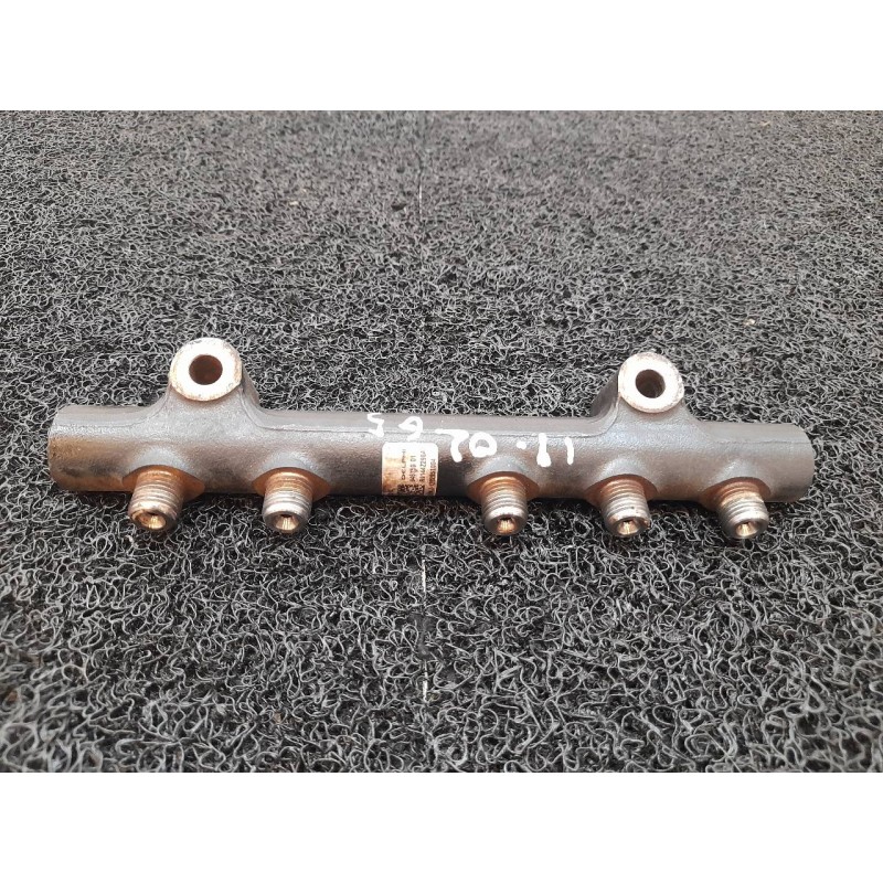 Recambio de rampa inyectora para peugeot 308 sw envy referencia OEM IAM 968475308002 R9144Z290A - Blanco 2