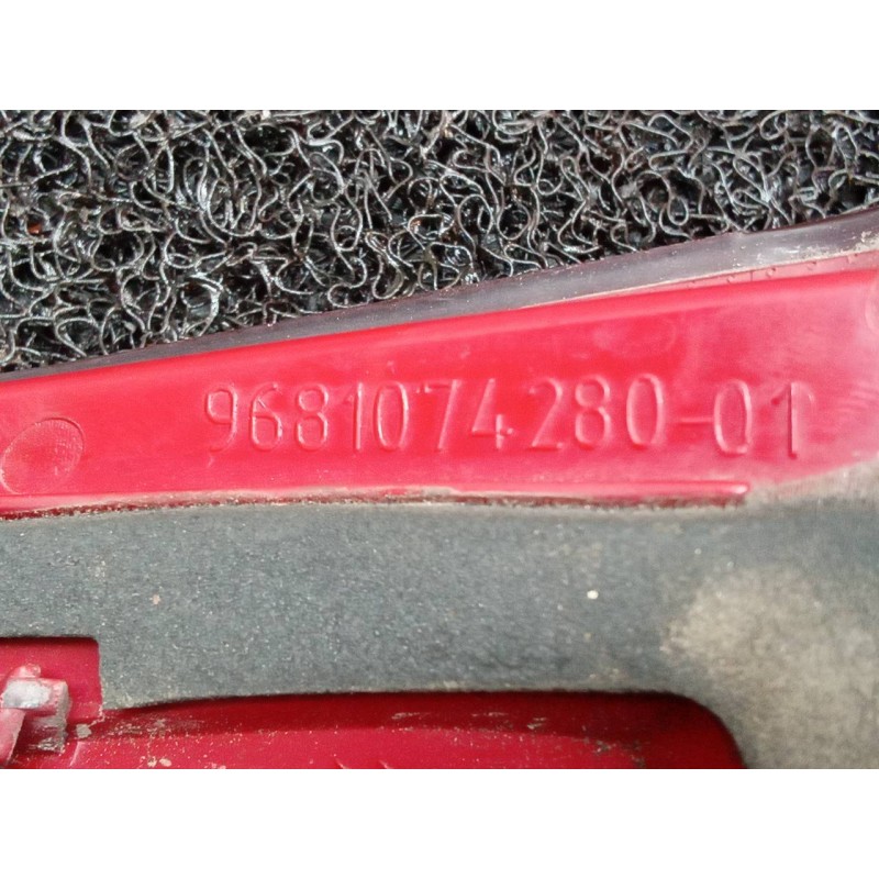 Recambio de piloto trasero derecho interior para citroën c5 station wagon exclusive referencia OEM IAM 9681074280 - Gris 3