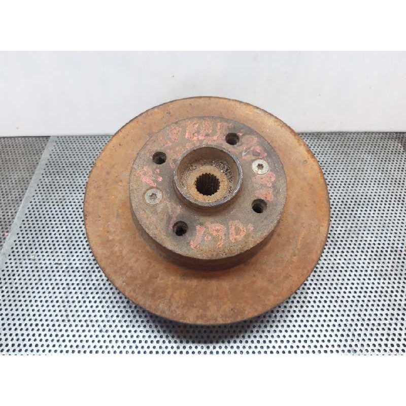 Recambio de mangueta delantera derecha para renault kangoo (f/kc0) referencia OEM IAM   