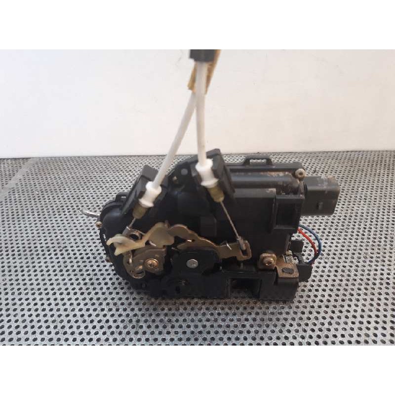 Recambio de cerradura puerta trasera izquierda para audi a6 berlina (4b2) 2.7 v6 30v biturbo referencia OEM IAM - Gris 2