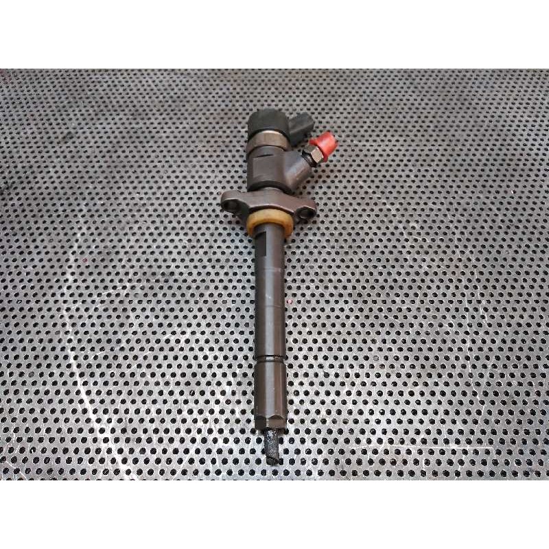 Recambio de inyector para ford focus lim. (cb4) titanium referencia OEM IAM 0445110259 - Blanco 2