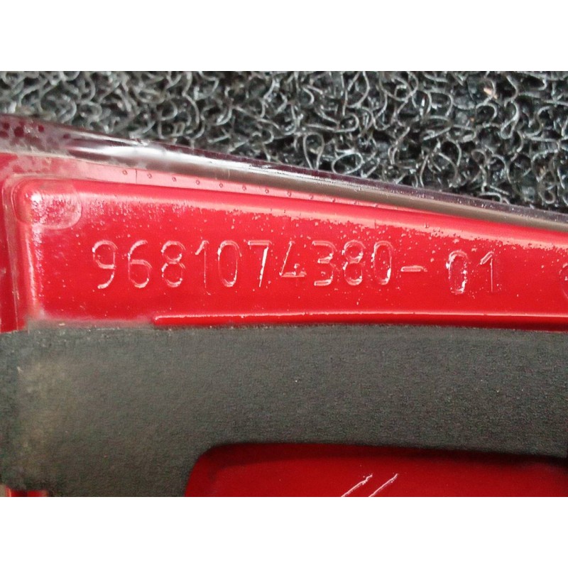 Recambio de piloto trasero izquierdo interior para citroën c5 station wagon exclusive referencia OEM IAM 9681074380 - Gris 2