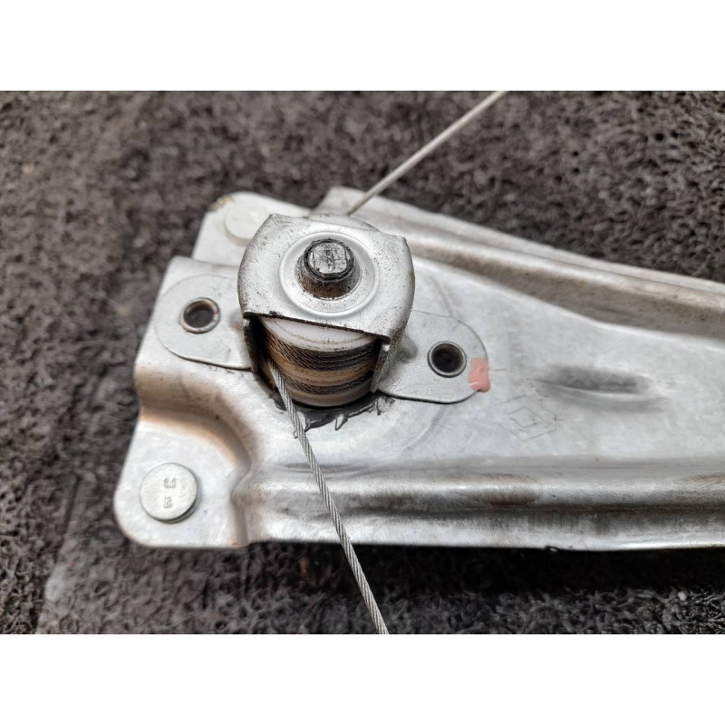 Recambio de elevalunas trasero derecho para dacia sandero stepway referencia OEM IAM M135943515 3