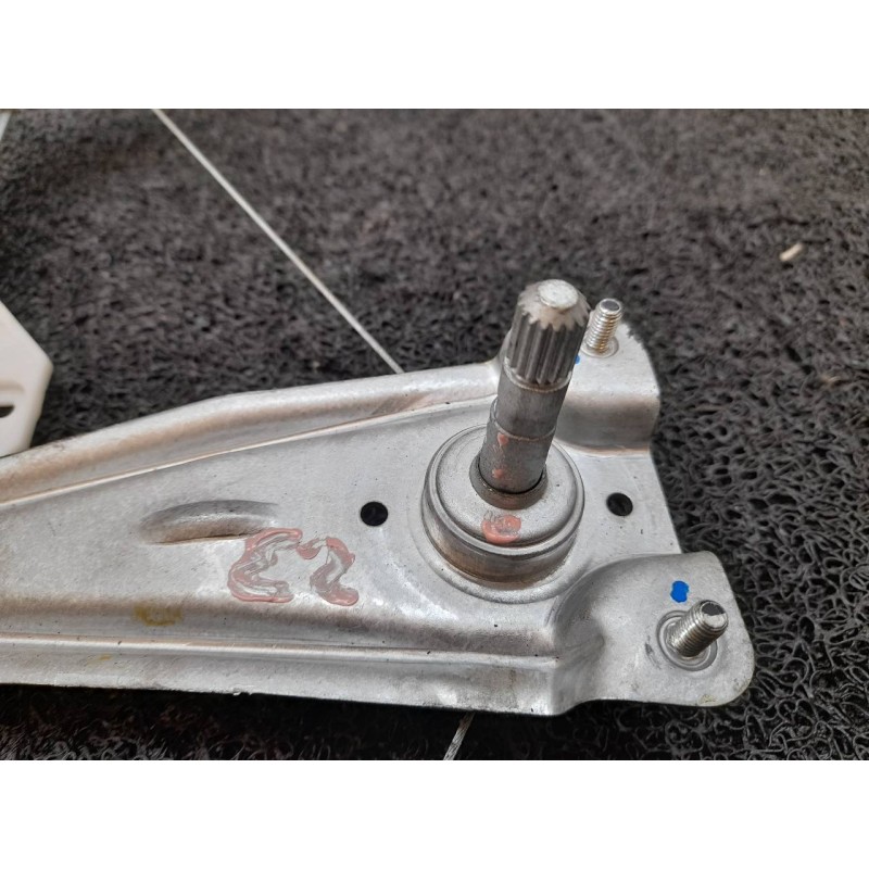 Recambio de elevalunas trasero derecho para dacia sandero stepway referencia OEM IAM M135943515 4