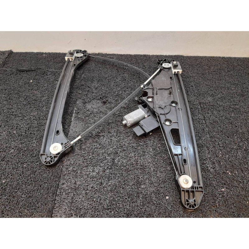 Recambio de elevalunas delantero derecho para peugeot 3008 allure referencia OEM IAM 9830389280 9829482280 11