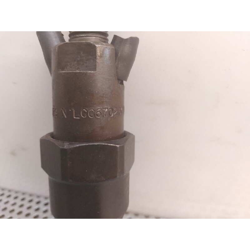 Recambio de inyector para nissan trade 2.8d referencia OEM IAM NLCC6702501C 2