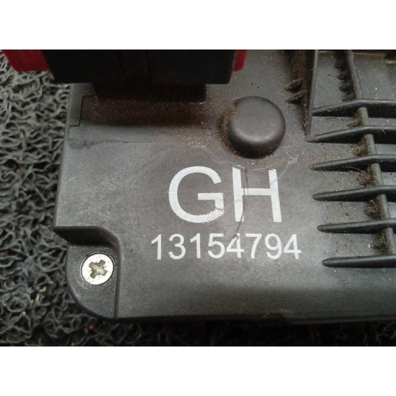 Recambio de cerradura puerta trasera derecha para opel meriva enjoy referencia OEM IAM 13154794 - Gris 2
