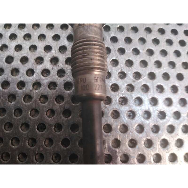 Recambio de calentadores para nissan trade 2.8d referencia OEM IAM 0100221133 2
