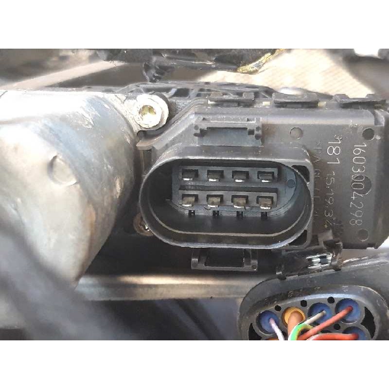Recambio de elevalunas trasero derecho para audi a6 berlina (4b2) 2.7 v6 30v biturbo referencia OEM IAM - Gris 3