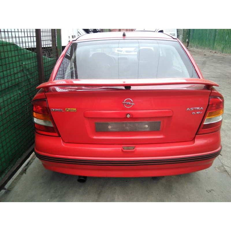 opel astra g berlina del año 1999