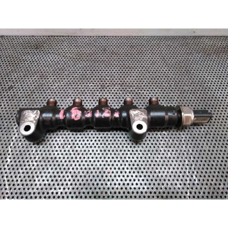 Recambio de rampa inyectora para ford focus lim. (cb4) titanium referencia OEM IAM 9658227880 9654592680 - Blanco 2