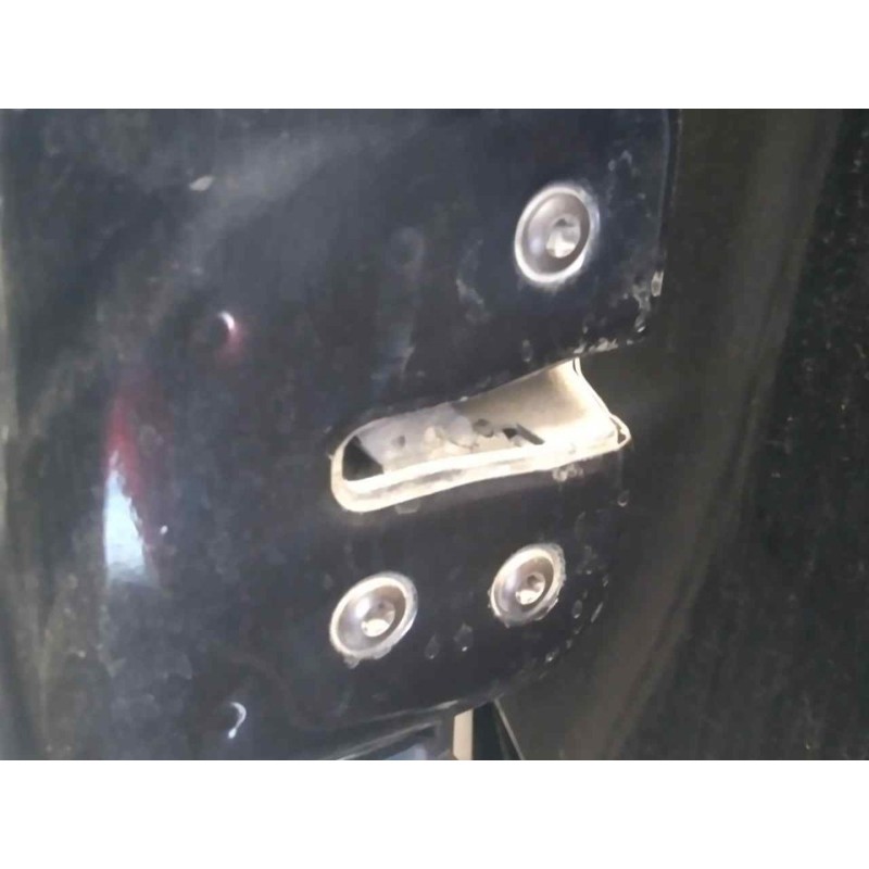 Recambio de cerradura puerta lateral izquierda para kia carnival 2.9 crdi vgt active referencia OEM IAM   