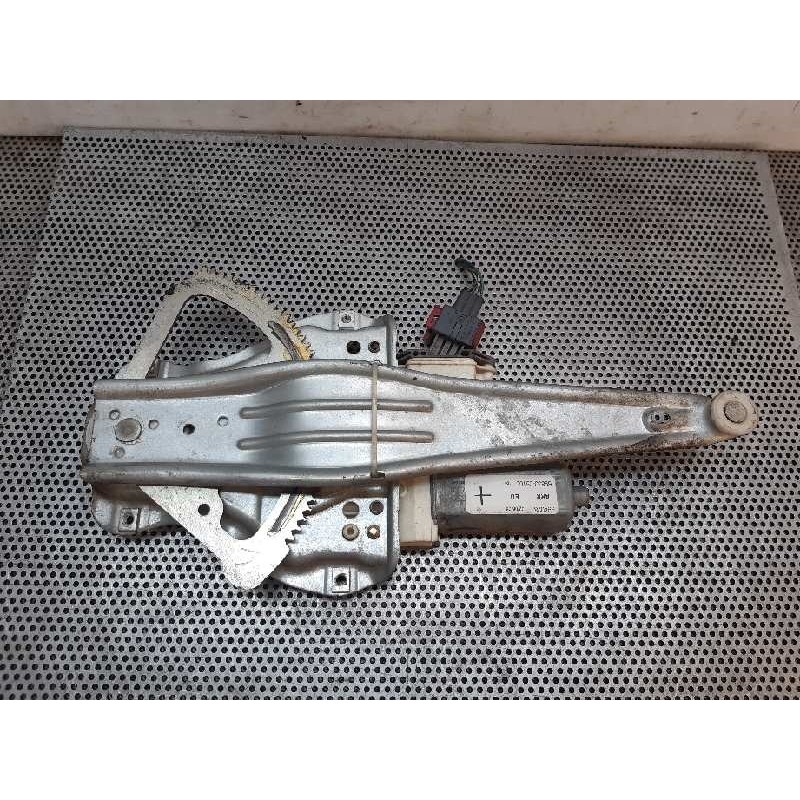 Recambio de elevalunas trasero derecho para toyota avensis wagon (t25) 2.0 d-4d executive referencia OEM IAM 1020605221365 - Negro 2