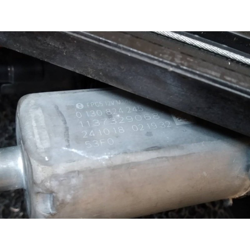 Recambio de elevalunas trasero izquierdo para peugeot 3008 allure referencia OEM IAM 9830389080 3