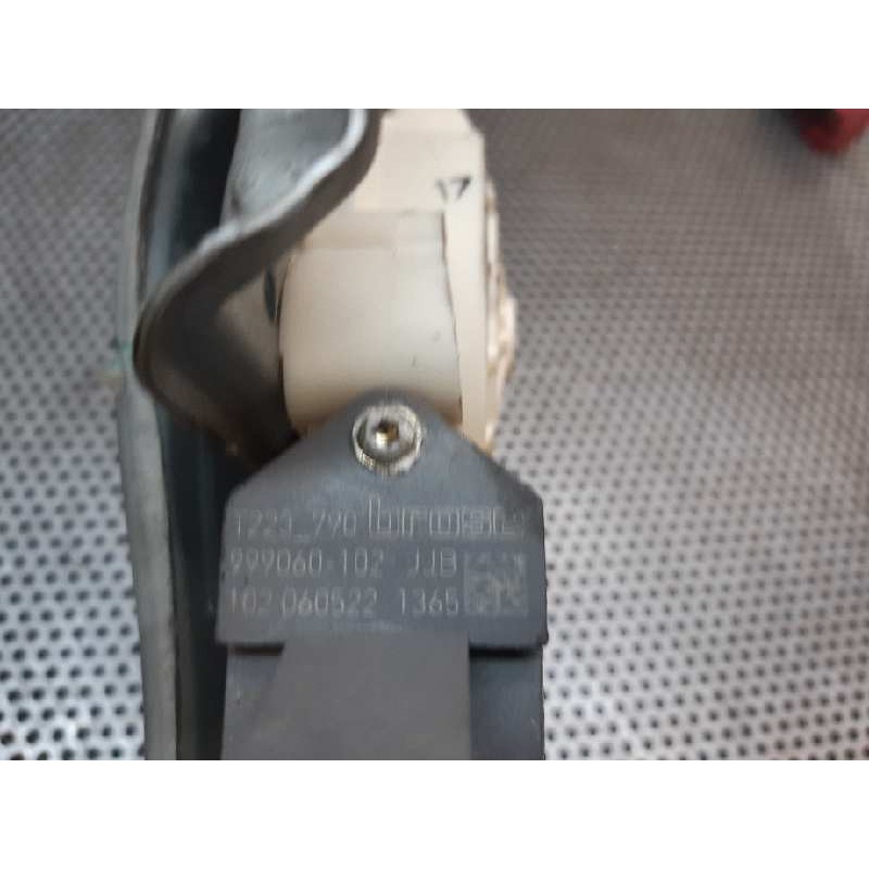 Recambio de elevalunas trasero derecho para toyota avensis wagon (t25) 2.0 d-4d executive referencia OEM IAM 1020605221365 - Negro 3