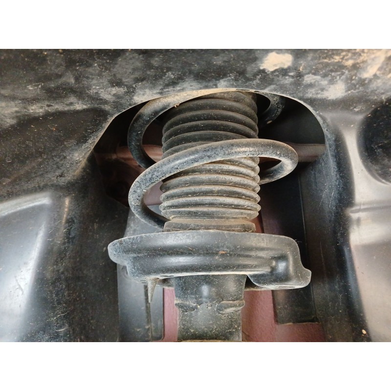 Recambio de amortiguador trasero izquierdo para jeep compass (mp, m6, mv, m7) 1.6 crd referencia OEM IAM   