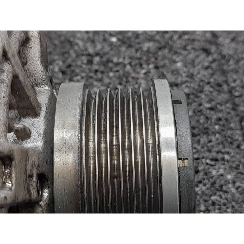 Recambio de alternador para kia carens 2.0 crdi ex monovolumen referencia OEM IAM CGB19110 - Azul 5