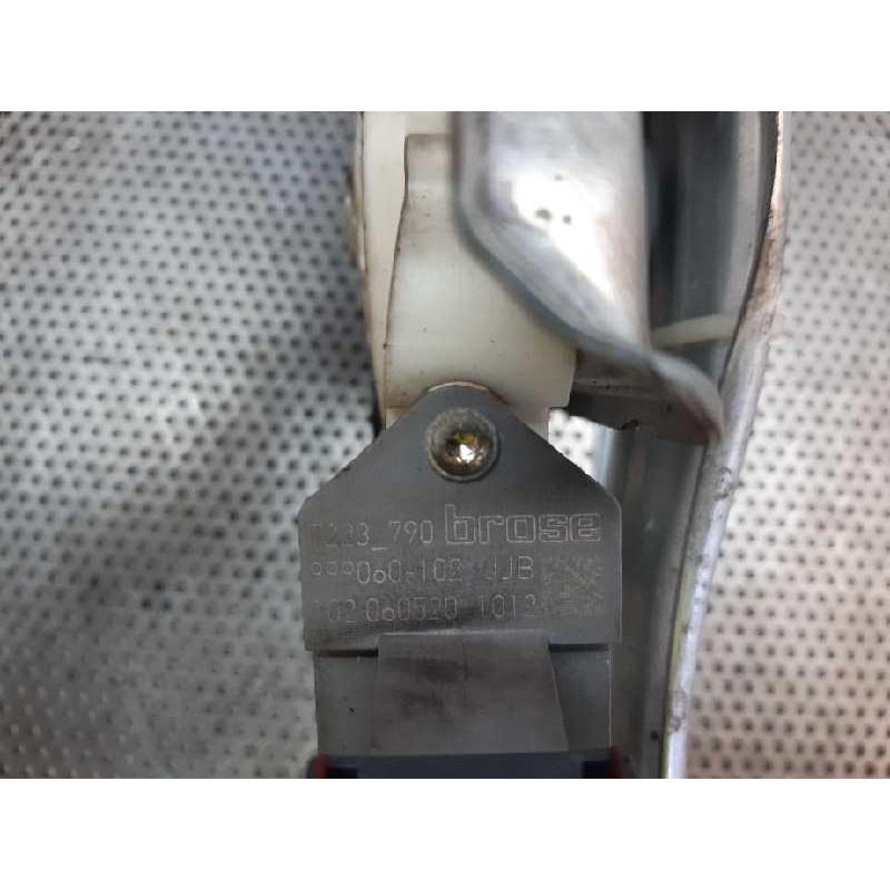 Recambio de elevalunas trasero izquierdo para toyota avensis wagon (t25) 2.0 d-4d executive referencia OEM IAM 1020605201012 - Negro 4