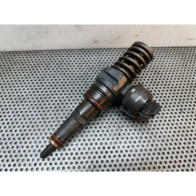 Recambio de inyector para volkswagen polo berlina (6n2) trendline referencia OEM IAM 0414720035 045130073T 