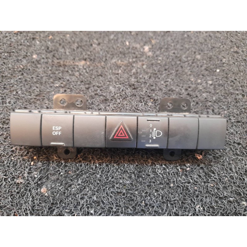 Recambio de warning para dodge journey sxt referencia OEM IAM P046025662AG 033800901 