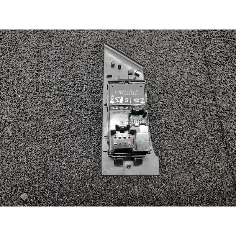Recambio de mando elevalunas delantero derecho para opel astra j lim. enjoy referencia OEM IAM 13301886 - Negro 2