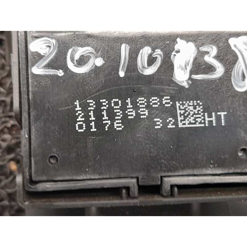 Recambio de mando elevalunas delantero derecho para opel astra j lim. enjoy referencia OEM IAM 13301886 - Negro 3
