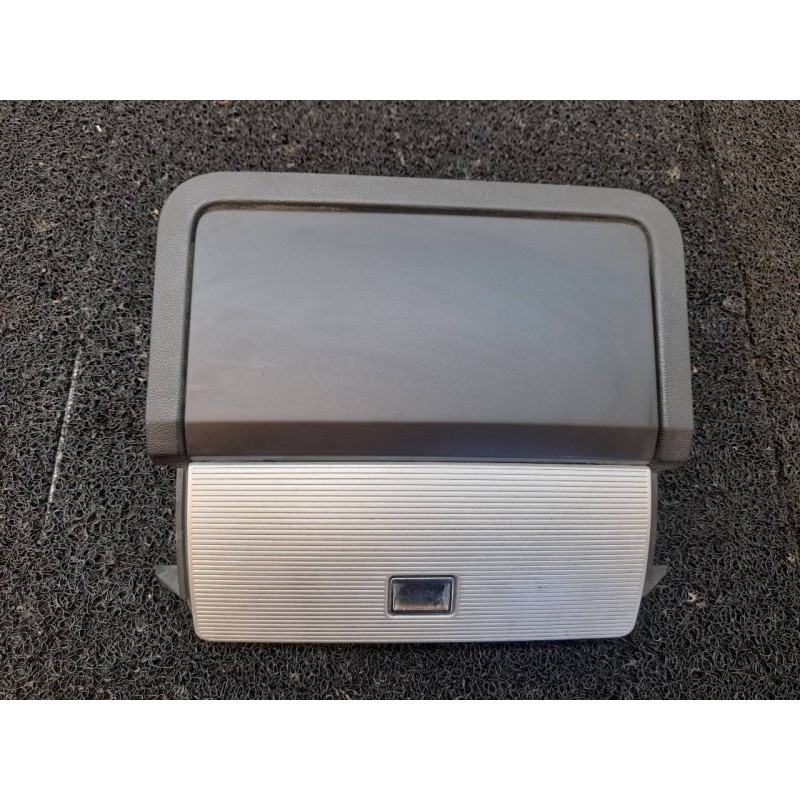 Recambio de guantera para dodge journey sxt referencia OEM IAM 100015631  