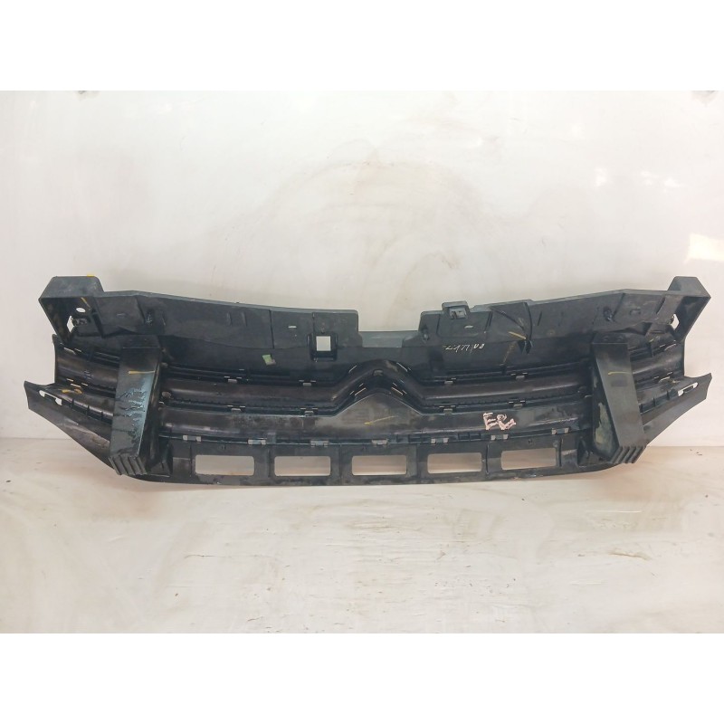 Recambio de rejilla delantera para citroën c3 feel referencia OEM IAM 9812063477 - Gris 3