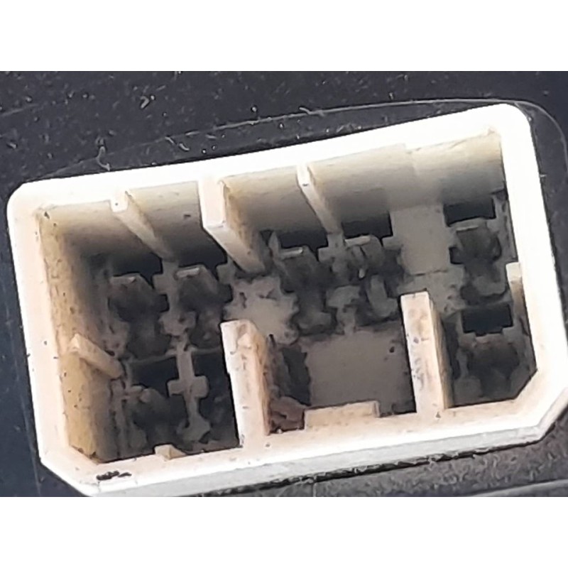 Recambio de retrovisor izquierdo para kia sorento 2.5 crdi ex referencia OEM IAM 4