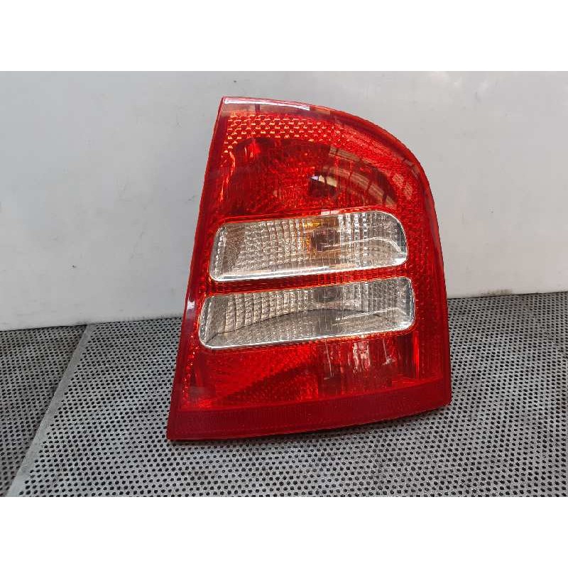 Recambio de piloto trasero derecho para skoda octavia berlina (1u2) ambiente referencia OEM IAM   