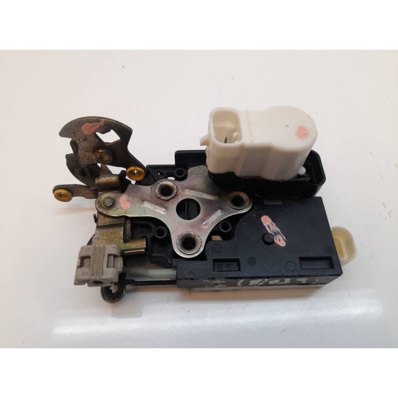 Recambio de cerradura puerta delantera izquierda para chevrolet tahoe 5.3 lt premium referencia OEM IAM 16639869  