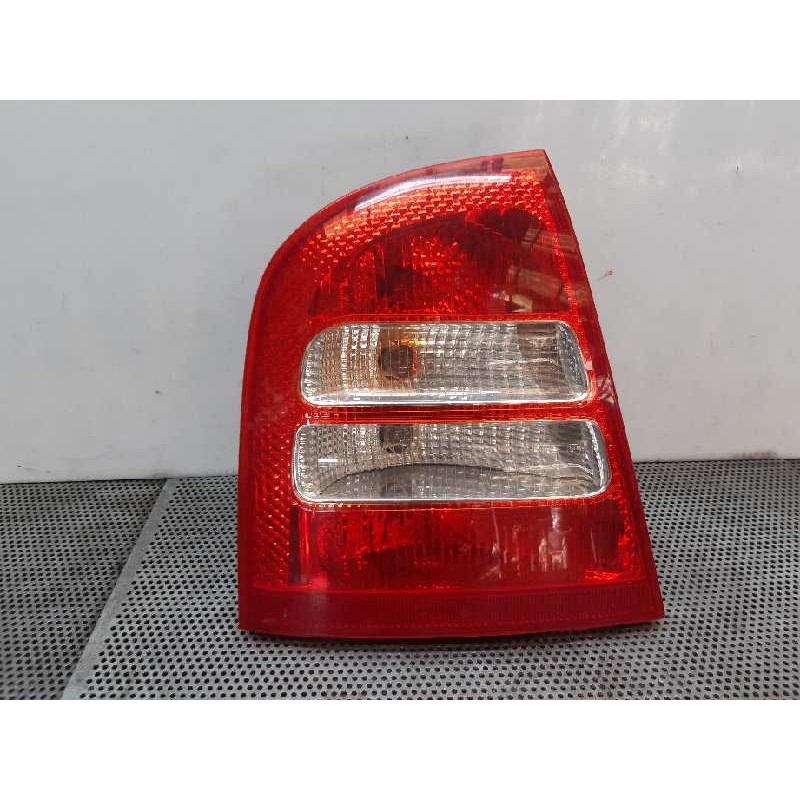 Recambio de piloto trasero izquierdo para skoda octavia berlina (1u2) ambiente referencia OEM IAM   
