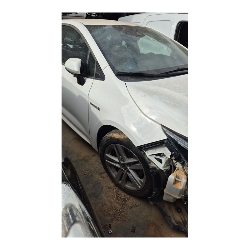 Recambio de aleta delantera derecha para toyota corolla (e21) hybrid style referencia OEM IAM   