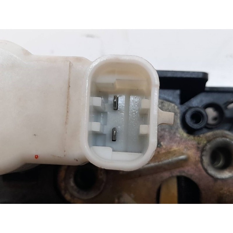 Recambio de cerradura puerta trasera derecha para chevrolet tahoe 5.3 lt premium referencia OEM IAM 16639868 2