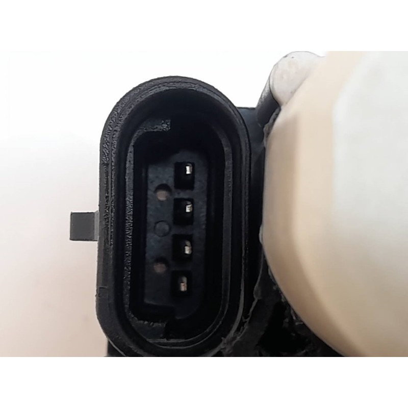 Recambio de cerradura puerta trasera derecha para chevrolet tahoe 5.3 lt premium referencia OEM IAM 16639868 5