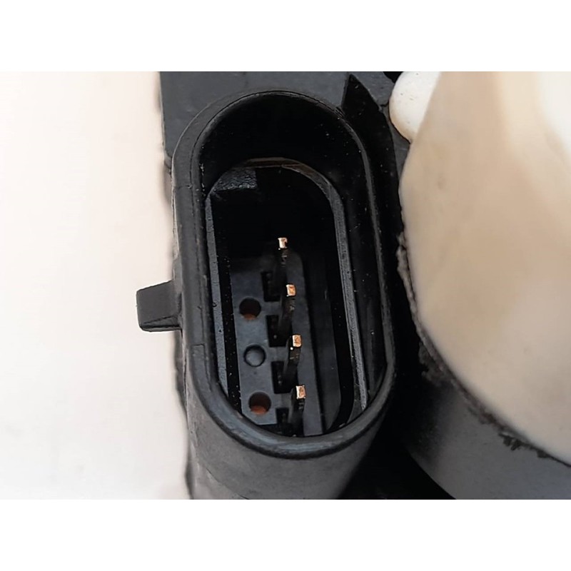 Recambio de cerradura puerta trasera izquierda para chevrolet tahoe 5.3 lt premium referencia OEM IAM 16639869 2