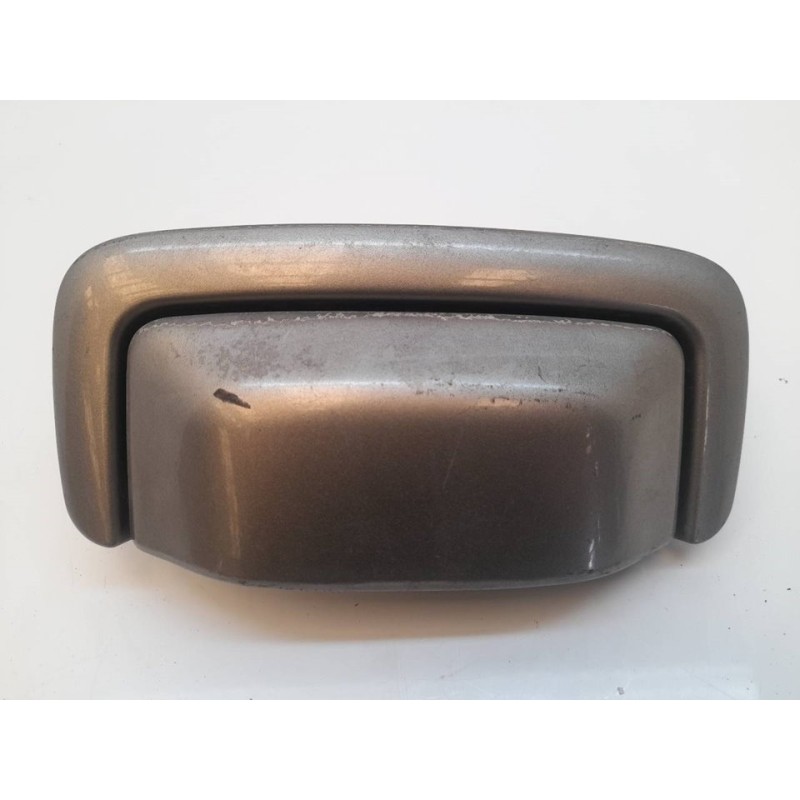 Recambio de maneta exterior porton para chevrolet tahoe 5.3 lt premium referencia OEM IAM 15750903  