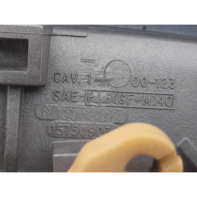 Recambio de maneta exterior porton para chevrolet tahoe 5.3 lt premium referencia OEM IAM 15750903 2