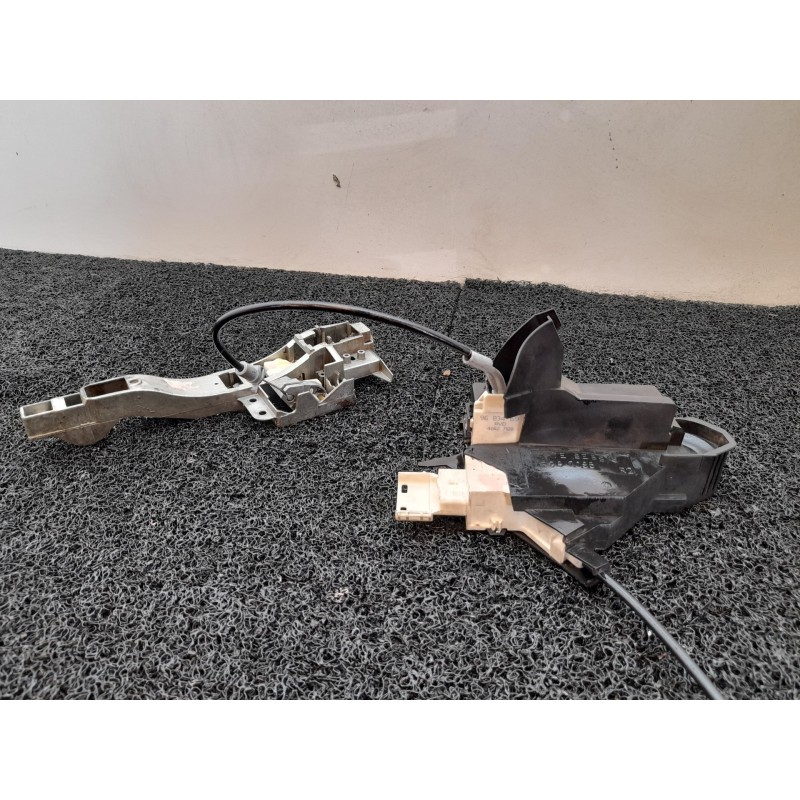 Recambio de cerradura puerta delantera derecha para citroën c4 berlina collection referencia OEM IAM 9683415980 3