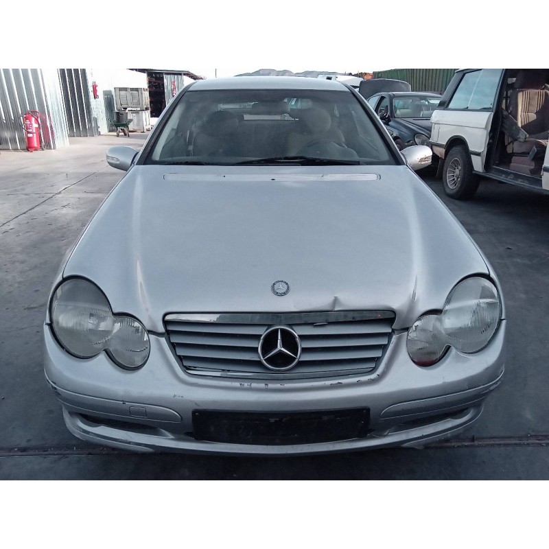 mercedes-benz clase c (w203) sportcoupe del año 2002