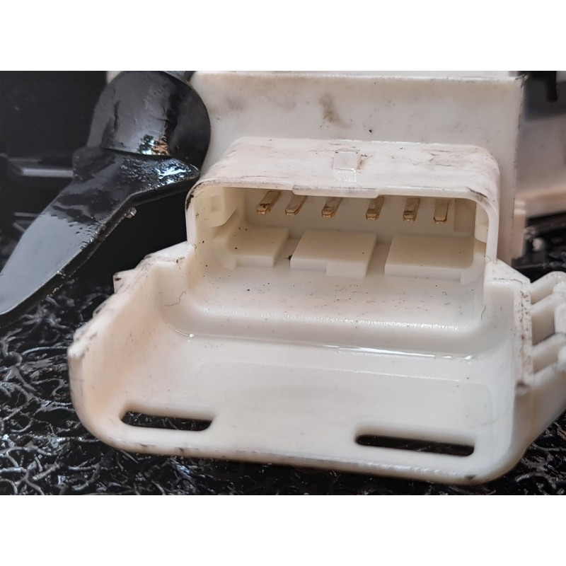 Recambio de cerradura puerta delantera derecha para citroën c4 berlina collection referencia OEM IAM 9683415980 4