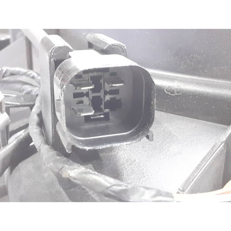 Recambio de electroventilador para bmw serie 3 coupe (e46) 323 ci referencia OEM IAM - Negro 2